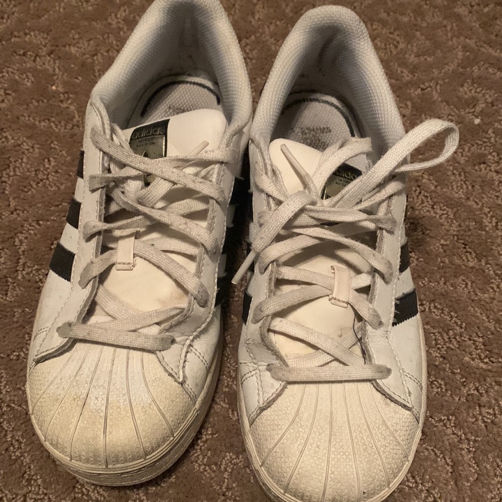 Adidas superstar shoes